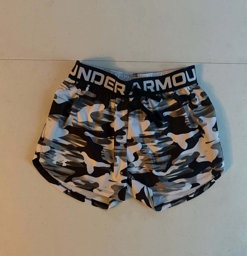 Under Armour Girls Play Up Printed Shorts Black White Camo Size YMD